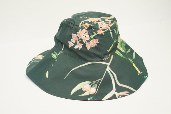 BEACH HATS