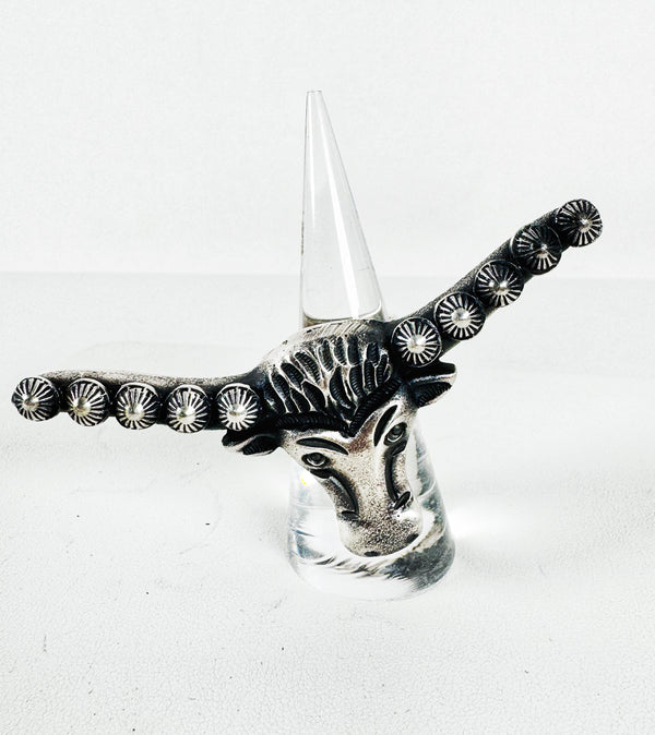 (MARKDOWN ALERT ‼️) KEVIN BILLAH LONGHORN ADJUSTABLE RING(MW63)