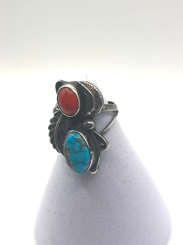 NATIVE HANDMADE KINGMAN TURQUOISE & CORAL RING SIZE 8 STAMPED "K" (MK 11)