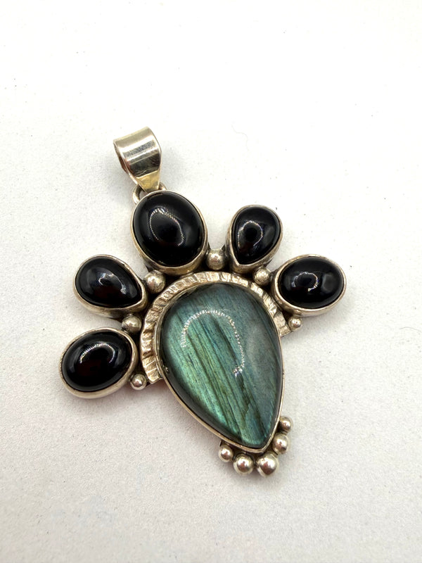 BLACK ONYX CLUSTER & LABRADORITE SS PENDANT 2"(JR 120)