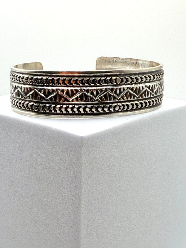 NATIVE HANDMADE ALL STERLING SILVER SUNSHINE REEVES CUFF (MW 422)