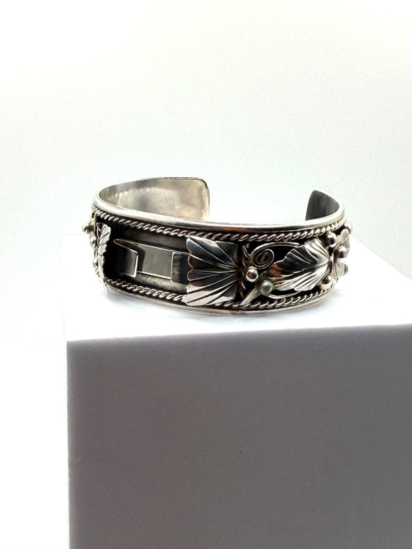 NATIVE HANDMADE ALL STERLING SILVER EMERSON LEE ADJUSTABLE CUFF (LB 42)