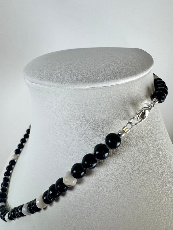 WHITE BUFFALO BEADED NECKLACE 18" (DC 23)