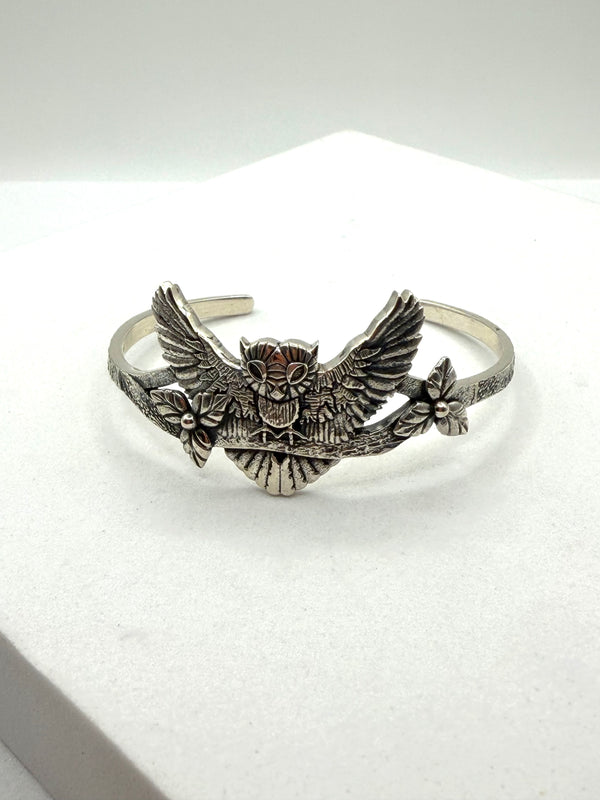 VINTAGE STERLING SILVER TEXTURED OWL CUFF WITH ORGANIC HAMMERED FINISH (JR 114)