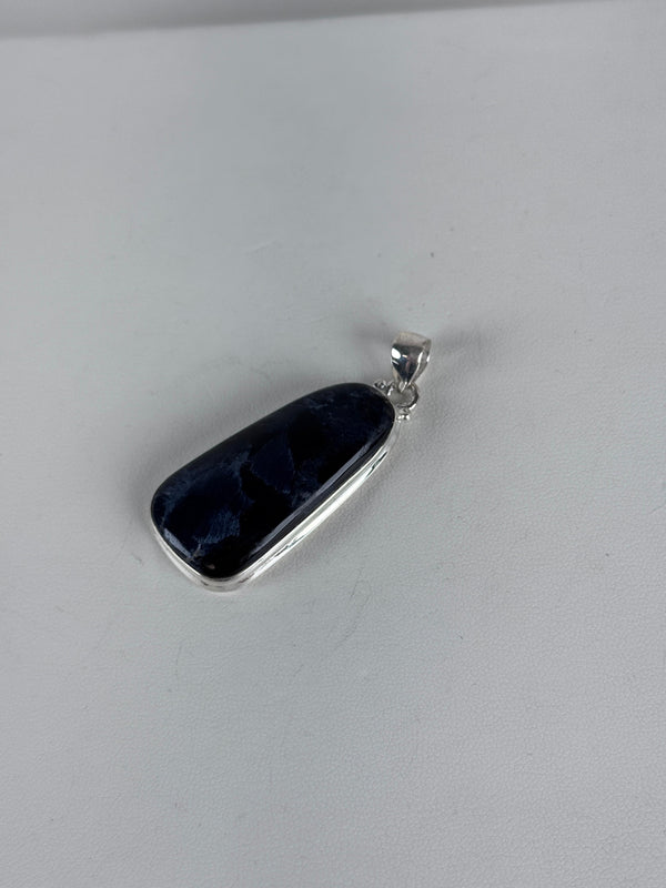OBSIDIAN PENDANT 2" (MW 292)