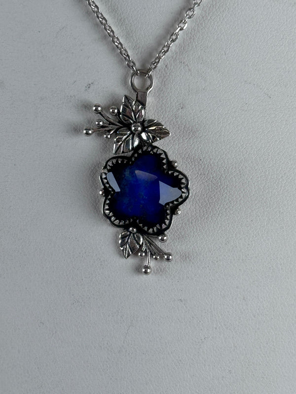 FACETED LAPIS LAZULI FLOWER NECKLACE 16-22" (RB 76)