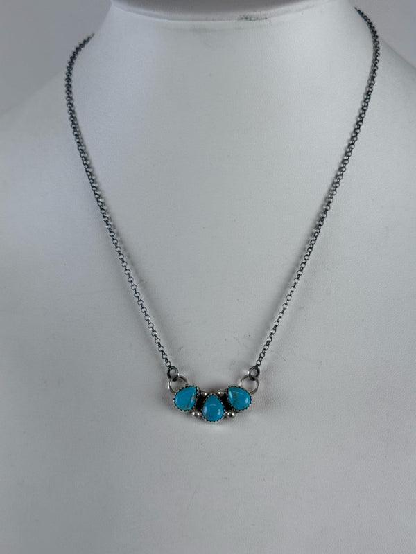 NATIVE HANDMADE 3-STONE KINGMAN TURQUOISE CLUSTER BAR NECKLACE STAMPED BY M.R. 18" (CO 32)
