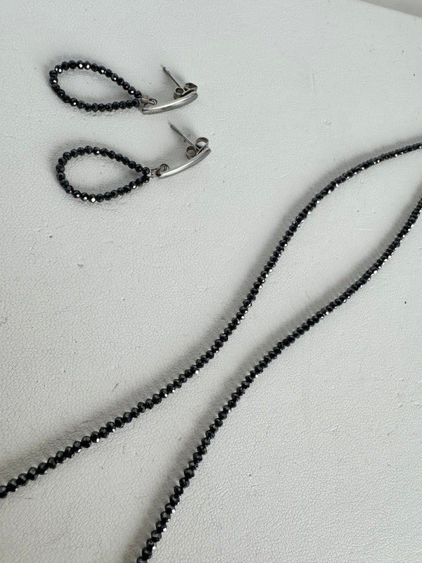 BLACK DIAMONDS 18" NECKLACE & EARRINGS (MW 327)