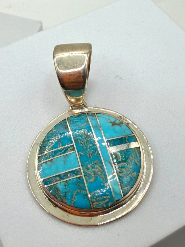 KINGMAN TURQUOISE STERLING SILVER STATEMENT OVAL PENDANT (MW 433)
