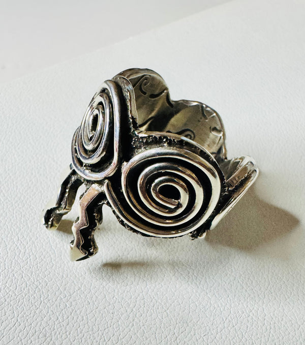 NATIVE HANDMADE ALEX SANCHEZ STERLING SILVER RING SIZE 8  (MW 359)