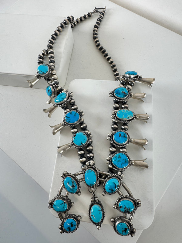 RARE NATIVE HANDMADE GILBERT NEZ KINGMAN TURQUOISE SQUASH BLOSSOM 26" (LB 1)