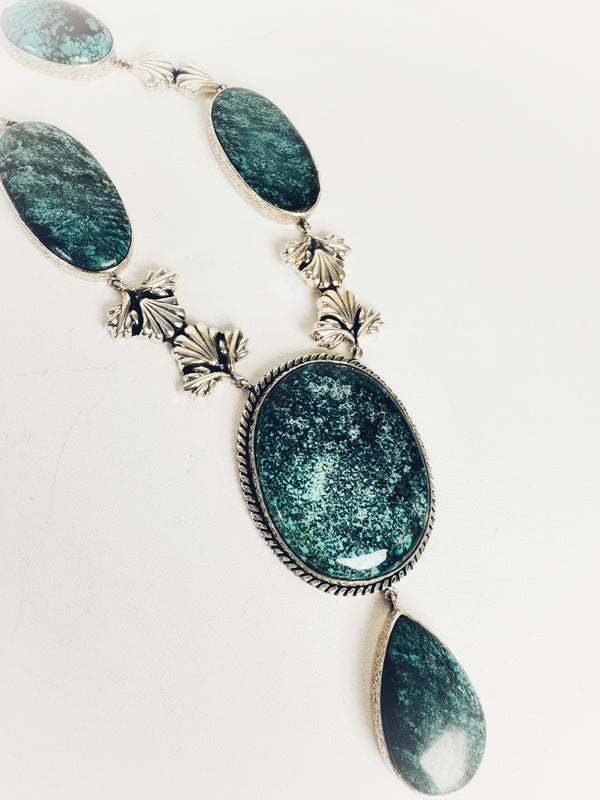 HUBEI TURQUOISE STATEMENT LARIAT (LB 70)