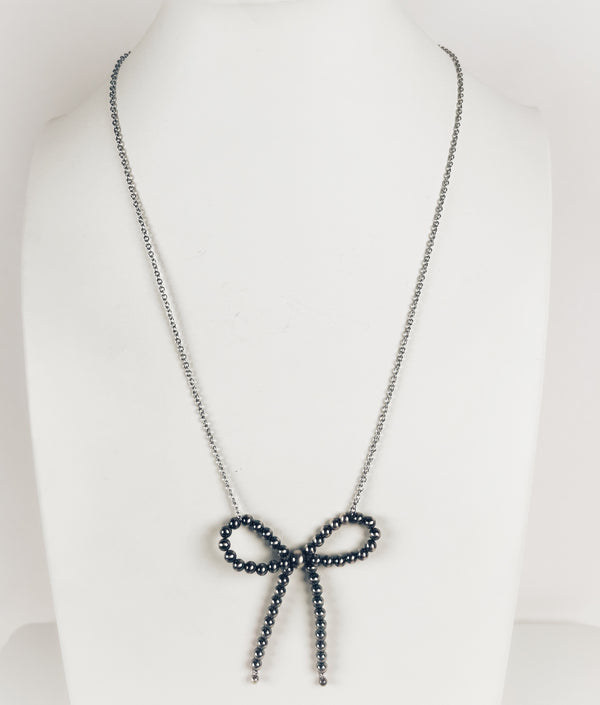 NAVAJO PEARLS BOW NECKLACE 22-24" (MW 177)