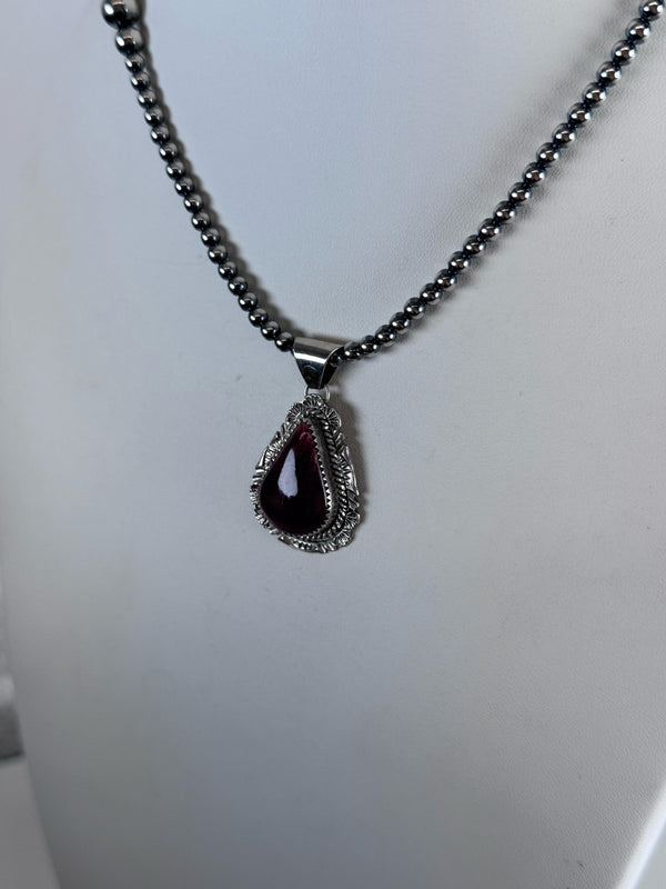 NATIVE HANDMADE MYRON BEGAY PURPLE SPINY PENDANT (CO 29)