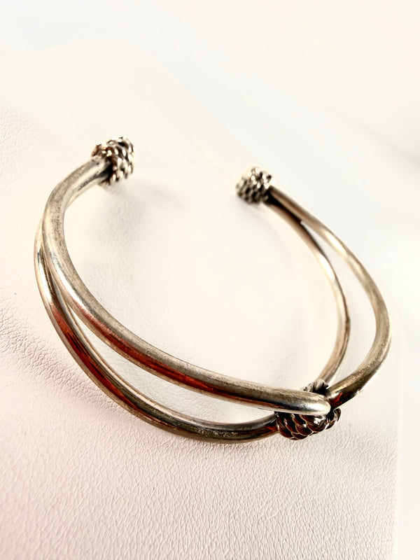 STERLING SILVER DOUBLE-LOOP & ROPE DETAIL CUFF (RB 18)