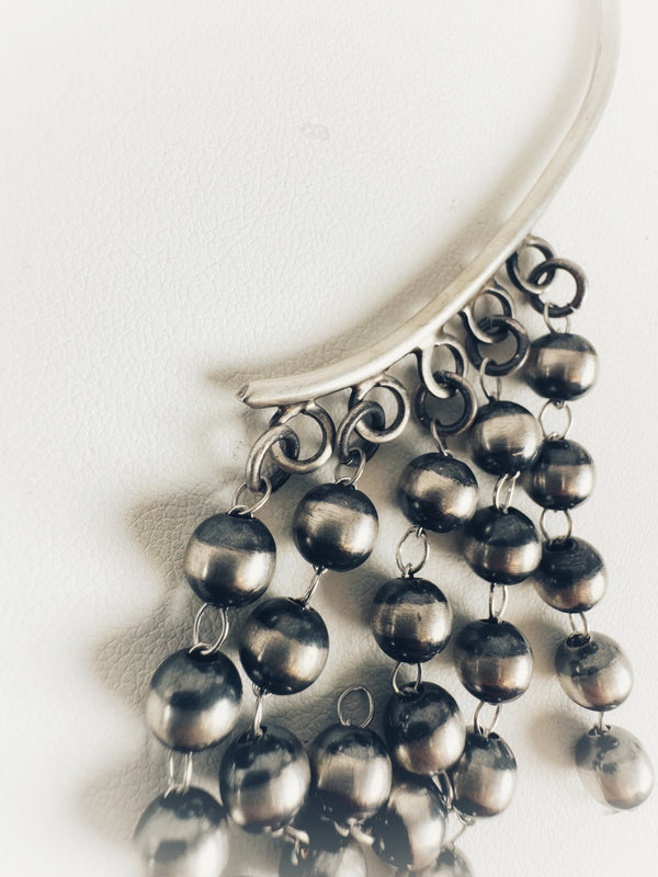 NAVAJO PEARLS EAR HUGGER