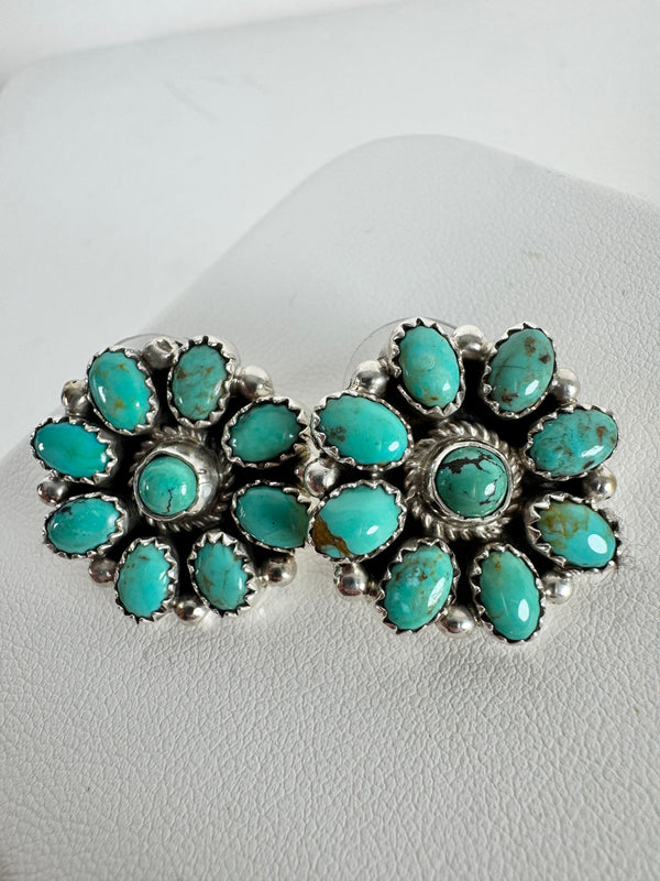 NATIVE HANDMADE KINGMAN TURQUOISE CLUSTER POST BACK EARRINGS BY SALLY YAZZIE (LB 2)