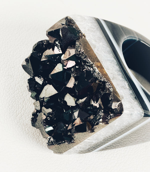 BLACK AGATE & HEMATITE GEMFIRE RING SIZE 8 (MW144)