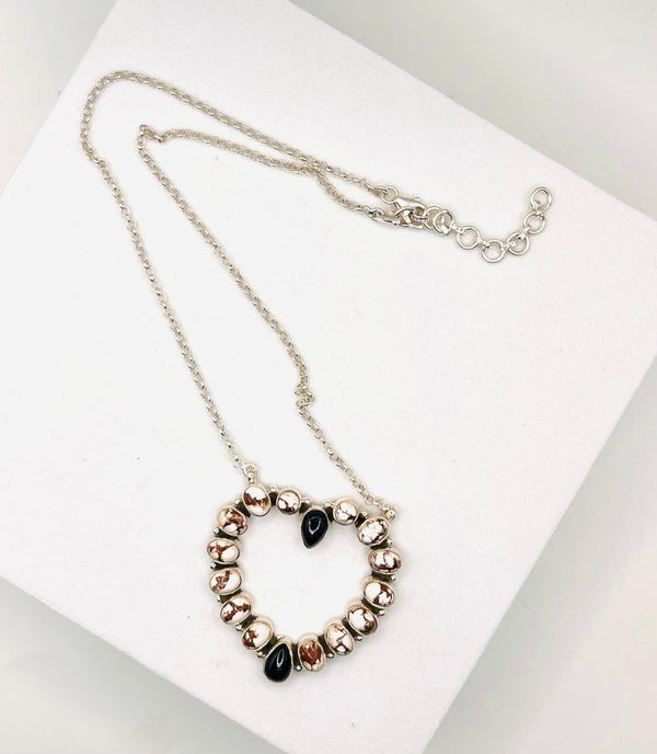 WILD HORSE & BLACK ONYX HEART ADJUSTABLE NECKLACE 16-18" (JR 96)