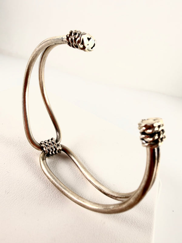STERLING SILVER DOUBLE-LOOP & ROPE DETAIL CUFF (RB 18)