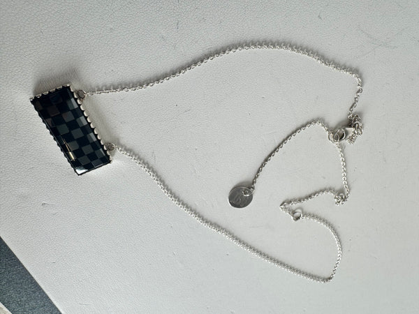 MOTHER-OF-PEARL AND BLACK ONYX CHECKERED BAR NECKLACE (MW 318)