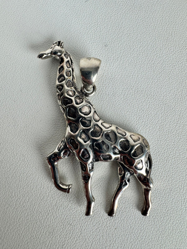 BALINESE STERLING SILVER GIRAFFE PENDANT 2" (MW 354)