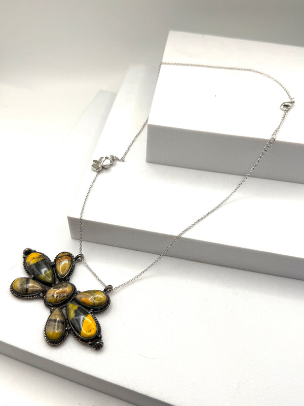 BUMBLEBEE JASPER CLUSTER FLOWER SS ADJUSTABLE NECKLACE 16-18" (JR 124)