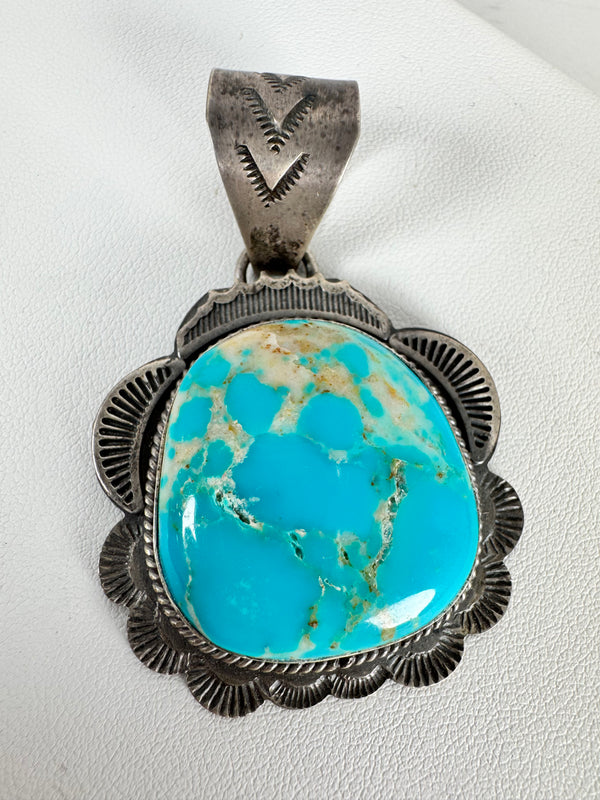 (DOUBLE DEAL) NATIVE HANDMADE KINGMAN TURQUOISE PENDANT BY GREG PERRY