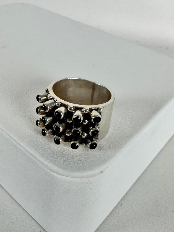 BLACK ONYX CLUSTER RING SIZE 9.5 (MW 249)