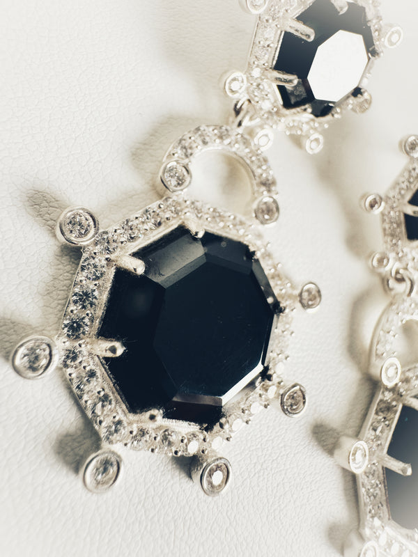 BLACK ONYX & WHITE TOPAZ STATEMENT DANGLE EARRINGS (LB55)