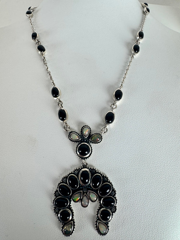 WELO OPAL & BLACK ONYX NAJA NECKLACE 16-22" (MW 351)