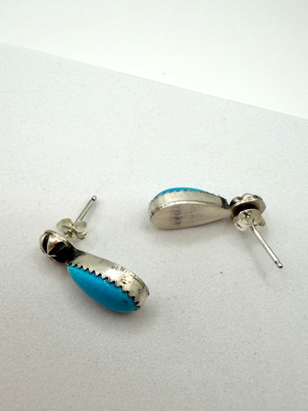 KINGMAN TURQUOISE NAJA NECKLACE & MATCHING STUD EARRINGS SET BY ANTOINETTE MARTINEZ (NP 2)