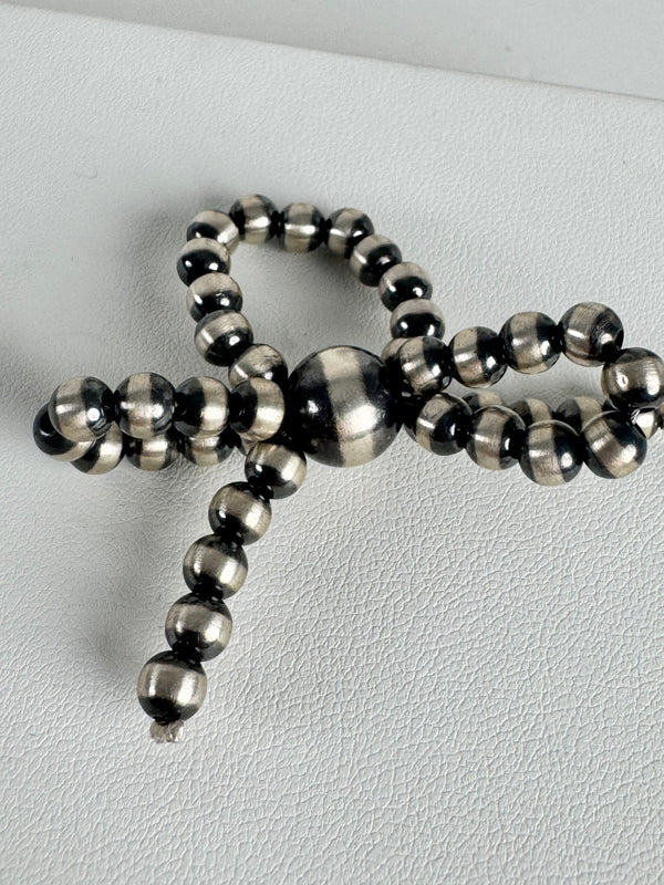 NAVAJO PEARLS BOW STRETCH RING (MW 313)