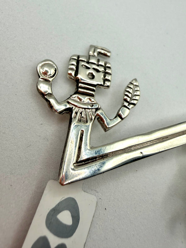 NATIVE HANDMADE STERLING SILVER KACHINA-STYLE CEREMONIAL DANCER STORY-TELLING BROOCH BY ALFRED MARTINEZ (RN 21)