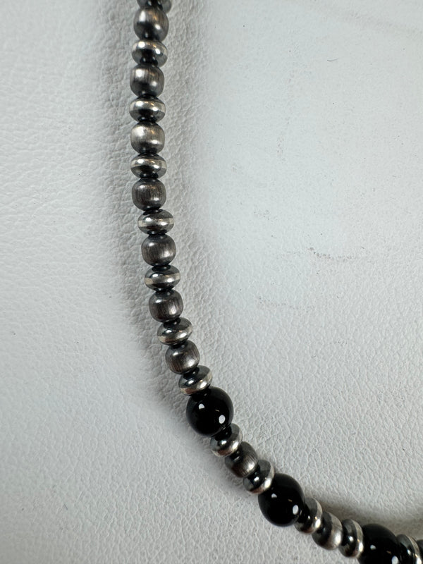 BLACK ONYX NAVAJO & SAUCER PEARLS (3MM) NECKLACE 18-20" (MW 258)