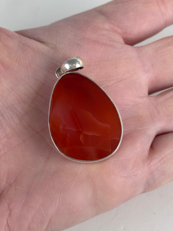CARNELIAN AGATE DROP PENDANT 2"  (MW 291)