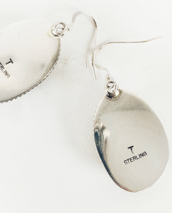 NAVAJO HANDMADE WAMPUM SHELL OVAL EARRINGS