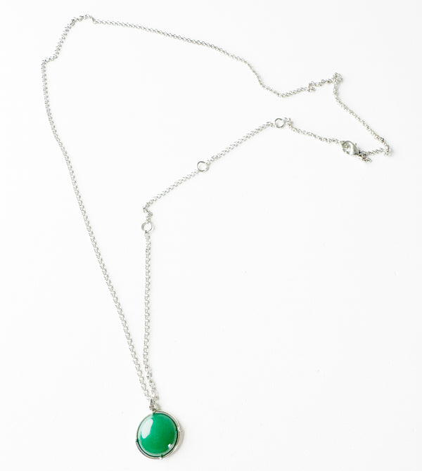 GREEN JADE AMULET NECKLACE (30" ADJUSTABLE) (AW3)