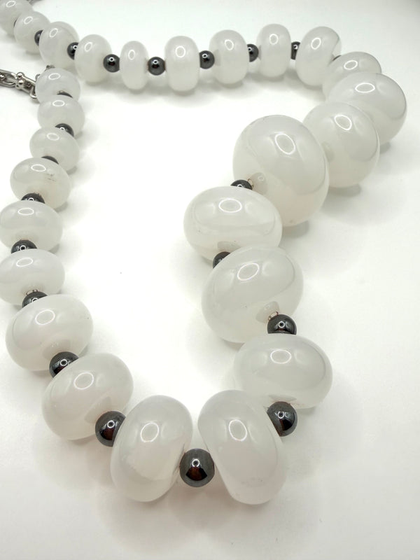 GRADUATED MOONSTONE & HEMATITE LINK CHAIN BESPOKE NECKLACE 30" (MW 446)