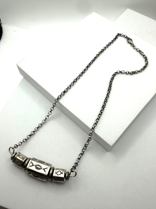 HAROLD TAHE NATIVE HANDMADE SS BARREL BEAD NECKLACE 21" (LA 25)