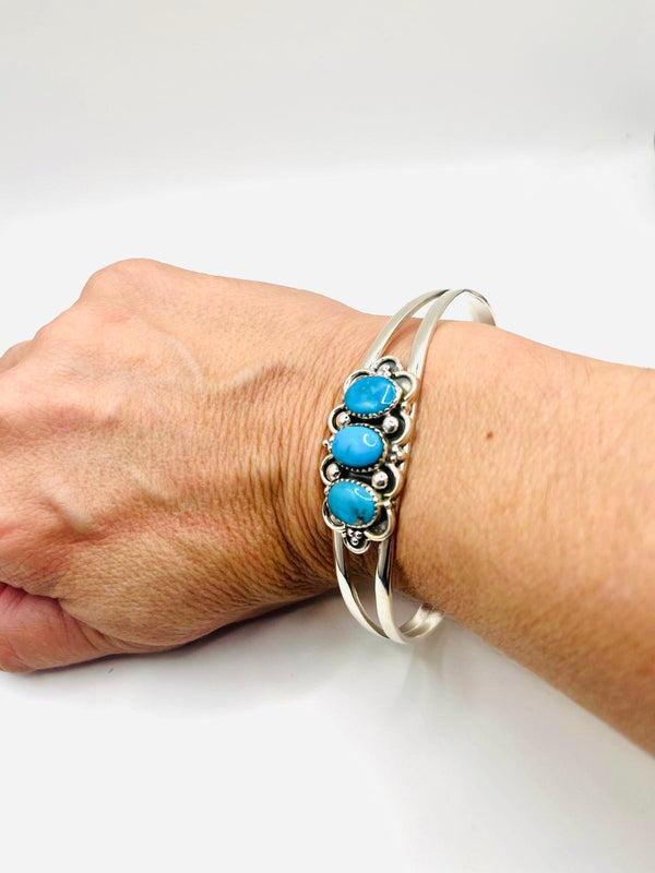 NATIVE HANDMADE BLUE RIDGE TURQUOISE CLUSTER ADJUSTABLE CUFF SIGNED HJC (JR 94)
