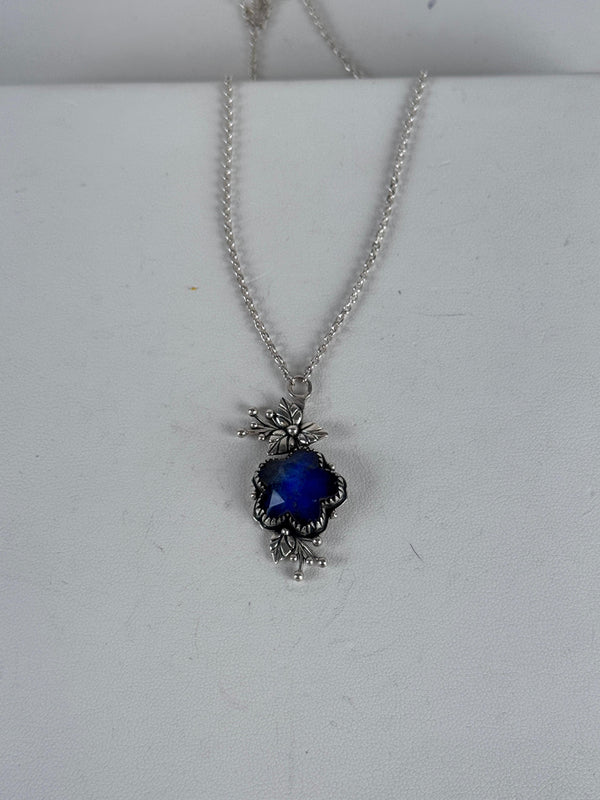 FACETED LAPIS LAZULI FLOWER NECKLACE 16-22" (RB 76)