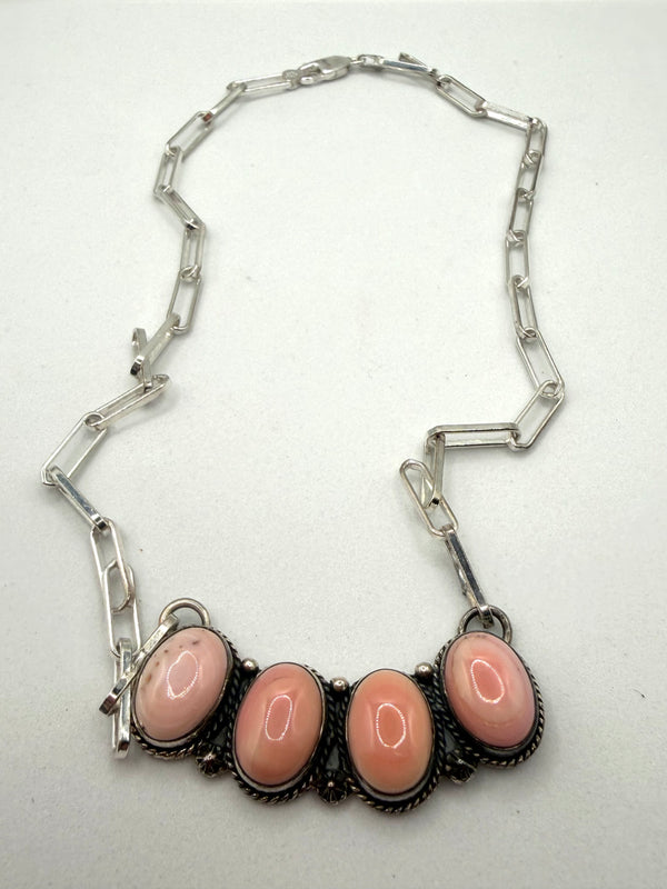 NATIVE HANDMADE PINK CONCH CLUSTER SS PAPERCLIP ADJUSTABLE NECKLACE 18"(TC 12)