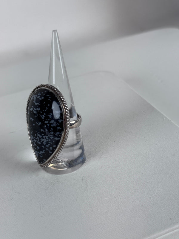 SNOWFLAKE OBSIDIAN DROP RING SIZE 8 (MW 293)