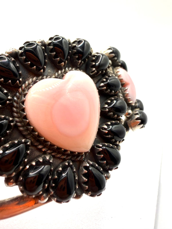 NATIVE HANDMADE PINK CONCH HEARTS & BLACK ONYX CLUSTER ADJUSTABLE CUFF (LL 4)