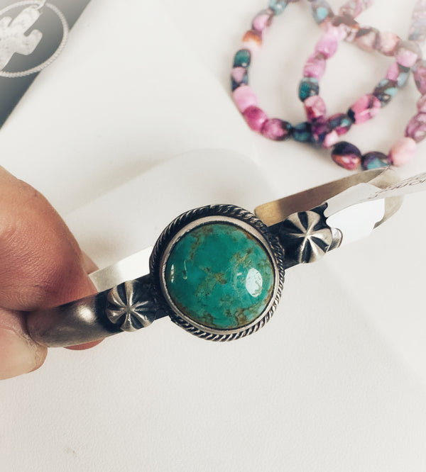 ANTIONETTE LARGO NAVAJO HANDMADE ROYSTON TURQUOISE ADJUSTABLE CUFF