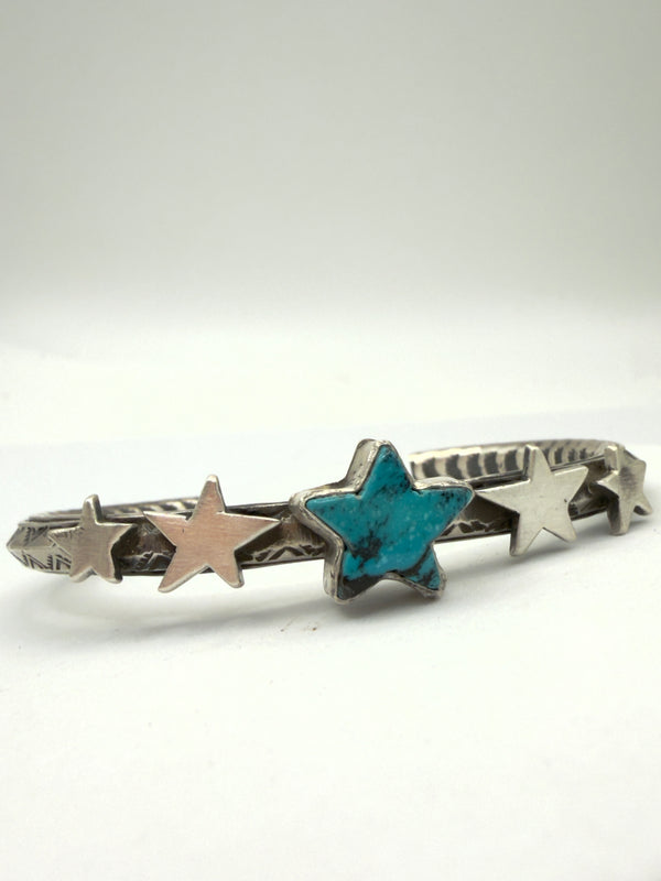 NATIVE HANDMADE MORENCI TURQUOISE CHARLES JOHNSON CARINATED CUFF (NP 19)