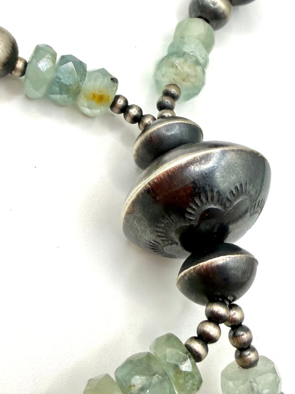 AQUAMARINE & NAVAJO PEARLS STATEMENT JOCLA 23-25" // DROP 7" (MW 440)