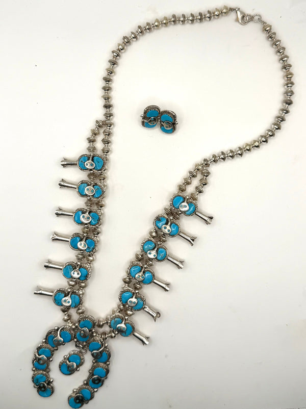 (RARE PIECE) EFFIE CALAVAZA ZUNI SLEEPING BEAUTY TURQUOISE SNAKE SQUASH BLOSSOM NECKLACE 22" & POST BACK EARRINGS NAVAJO HANDMADE SET (NP 33)