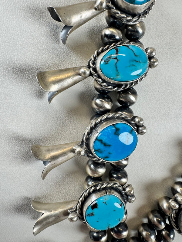 RARE NATIVE HANDMADE GILBERT NEZ KINGMAN TURQUOISE SQUASH BLOSSOM 26" (LB 1)